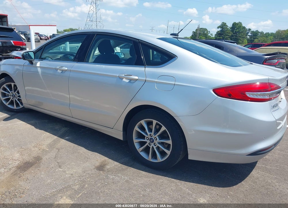 2017 FORD FUSION VIN: 3FA6P0H72HR411022