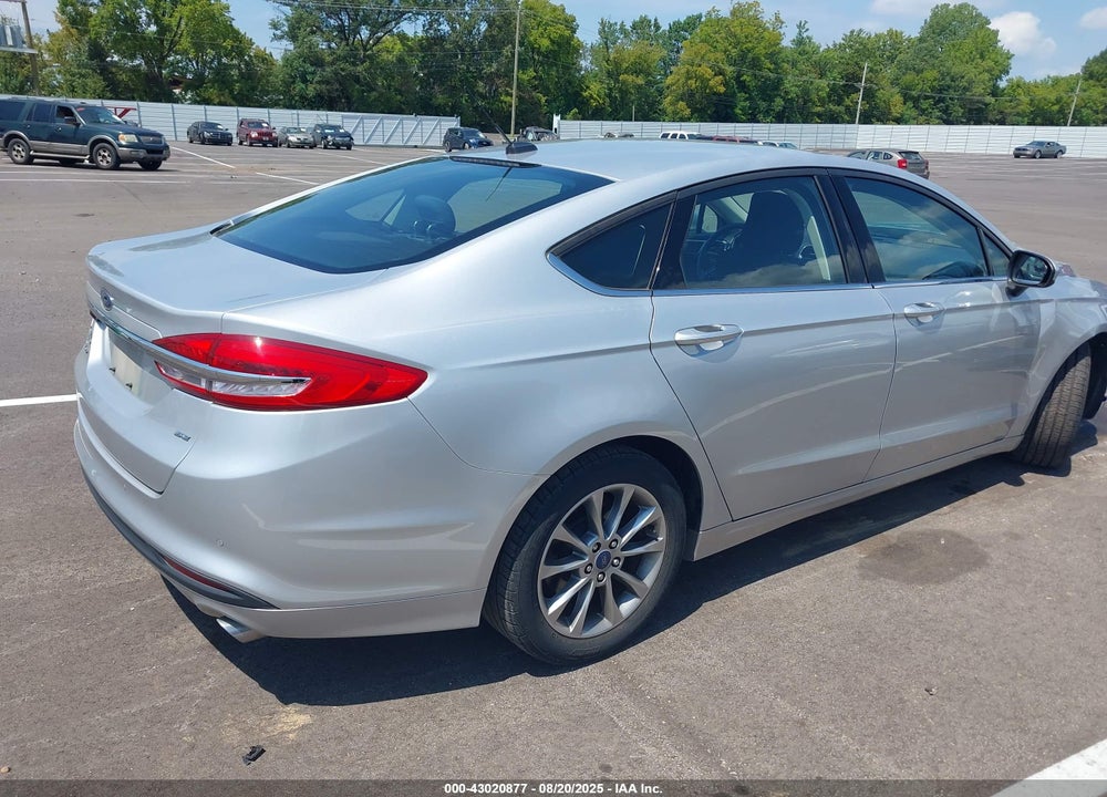 2017 FORD FUSION VIN: 3FA6P0H72HR411022