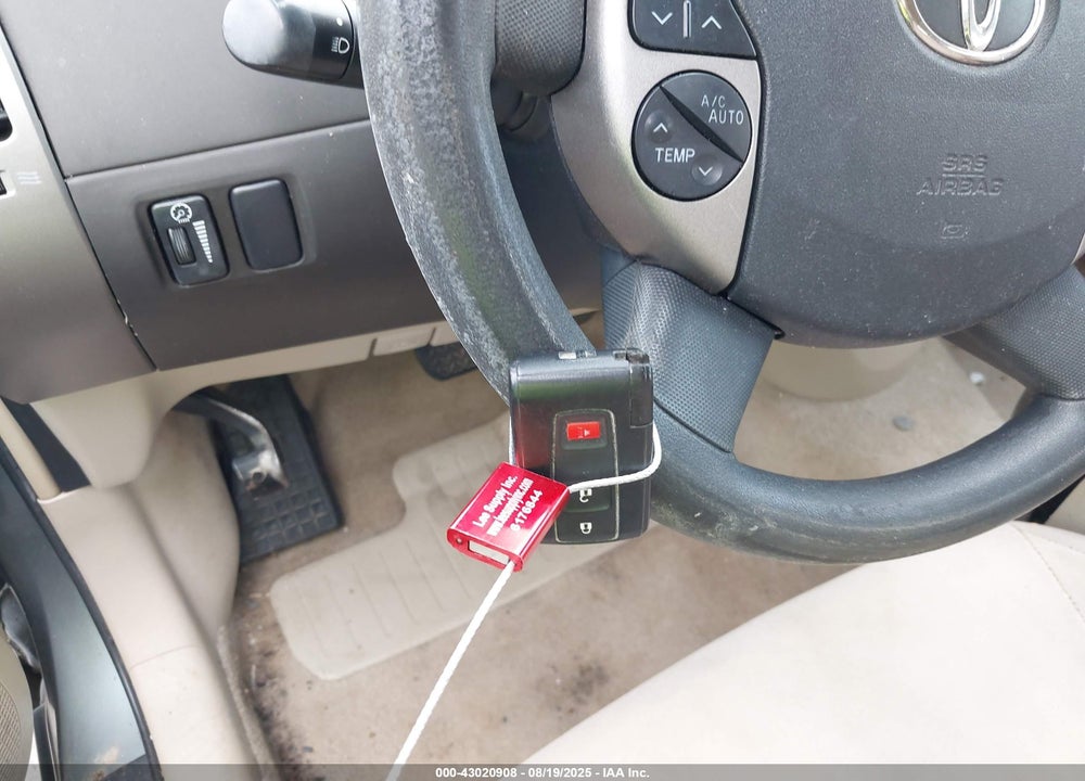 2004 TOYOTA PRIUS VIN: JTDKB22U640013890