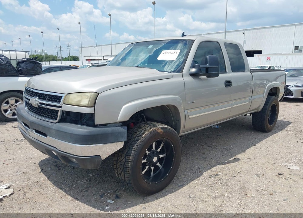 2007 CHEVROLET SILVERADO 2500HD CLASSIC LT1 VIN: 1GCHK29D07E186294
