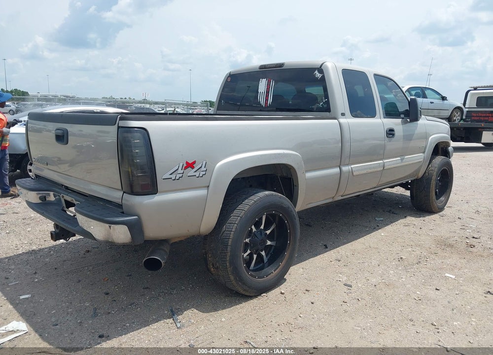 2007 CHEVROLET SILVERADO 2500HD CLASSIC LT1 VIN: 1GCHK29D07E186294