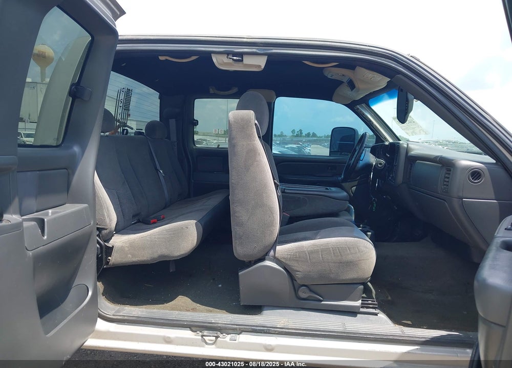 2007 CHEVROLET SILVERADO 2500HD CLASSIC LT1 VIN: 1GCHK29D07E186294