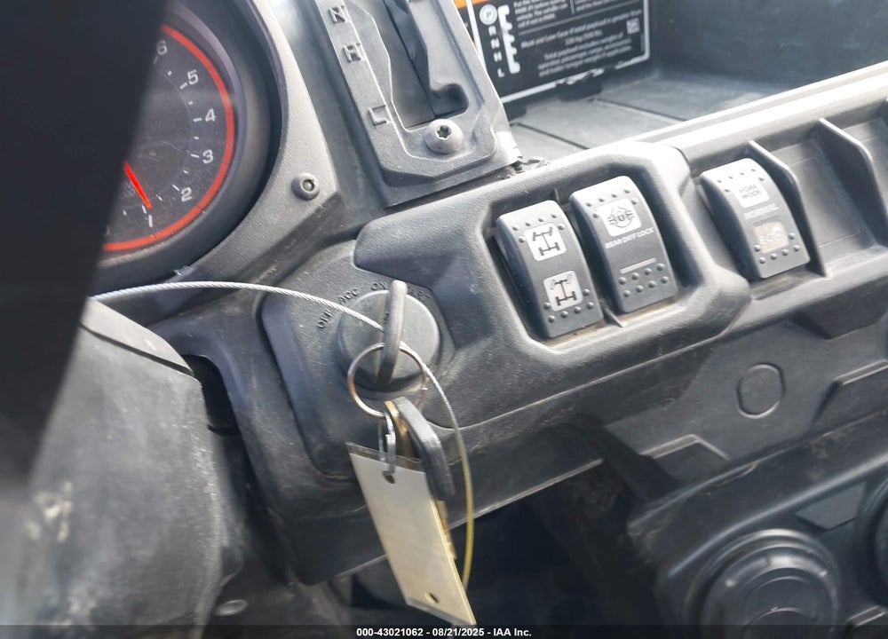 2019 CAN-AM DEFENDER XT CAB HD8 VIN: 3JBUFAN45KK000124