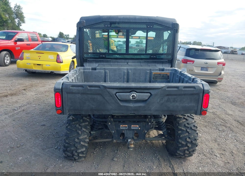 2019 CAN-AM DEFENDER XT CAB HD8 VIN: 3JBUFAN45KK000124