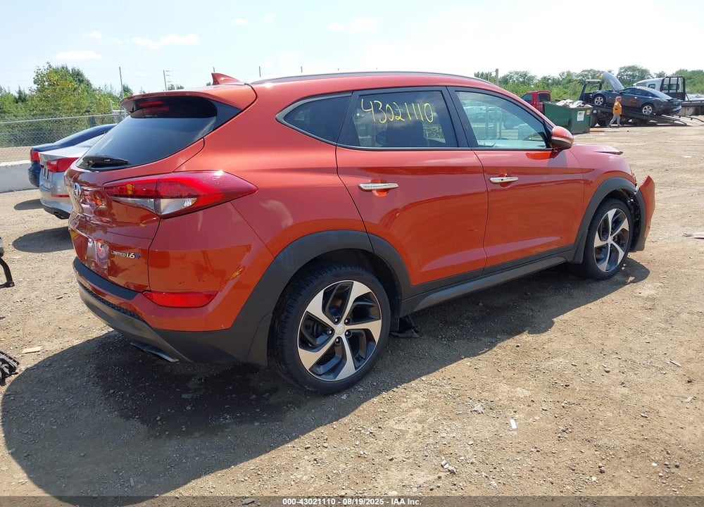 2016 HYUNDAI TUCSON VIN: KM8J33A28GU205402