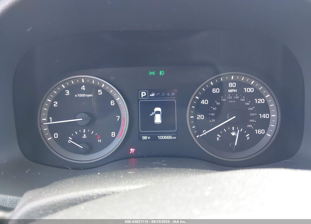2016 HYUNDAI TUCSON VIN: KM8J33A28GU205402