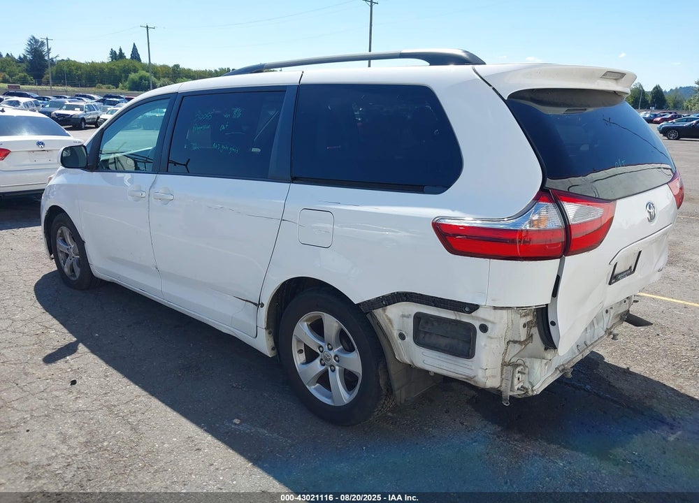 2015 TOYOTA SIENNA LE 8 PASSENGER VIN: 5TDKK3DCXFS604928