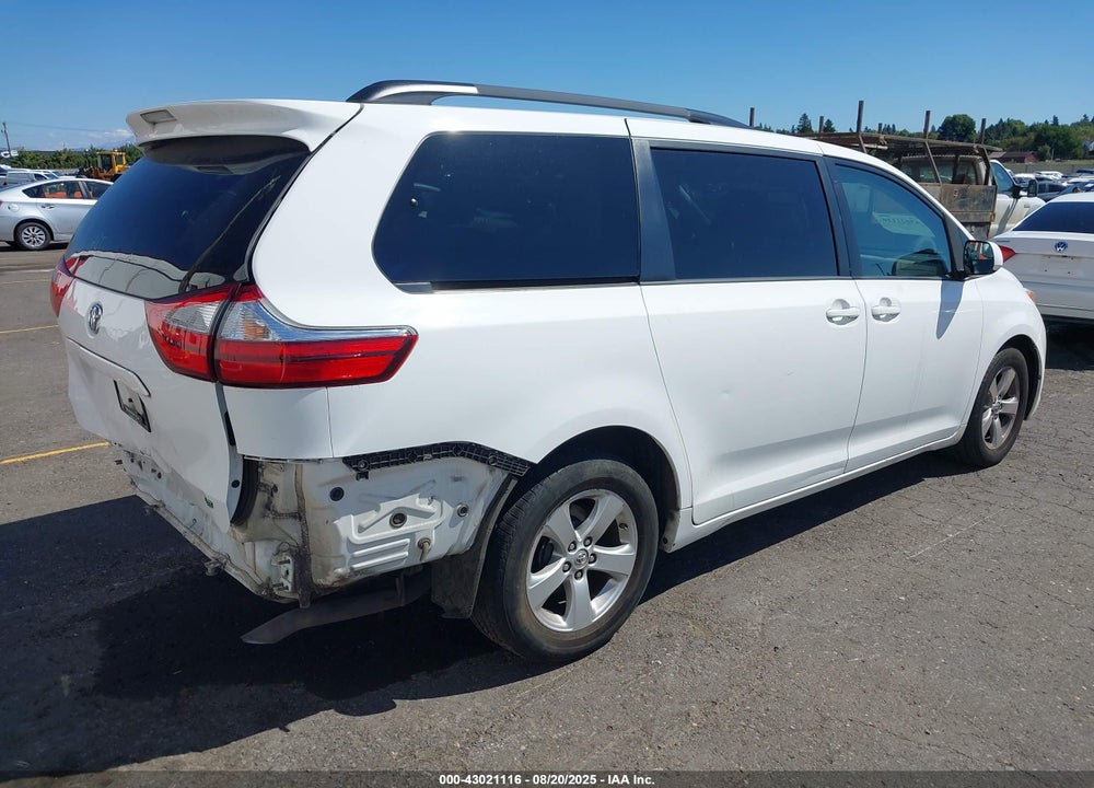 2015 TOYOTA SIENNA LE 8 PASSENGER VIN: 5TDKK3DCXFS604928