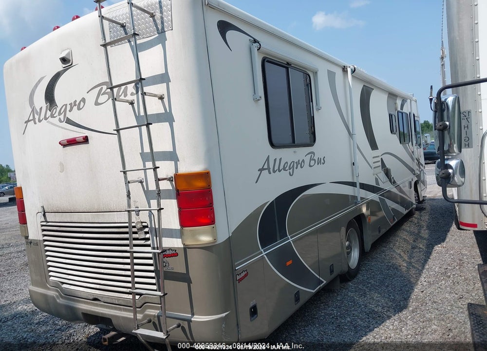 2000 FREIGHTLINER CHASSIS X LINE MOTOR HOME VIN: 4UZ6XFBA8YCH36143