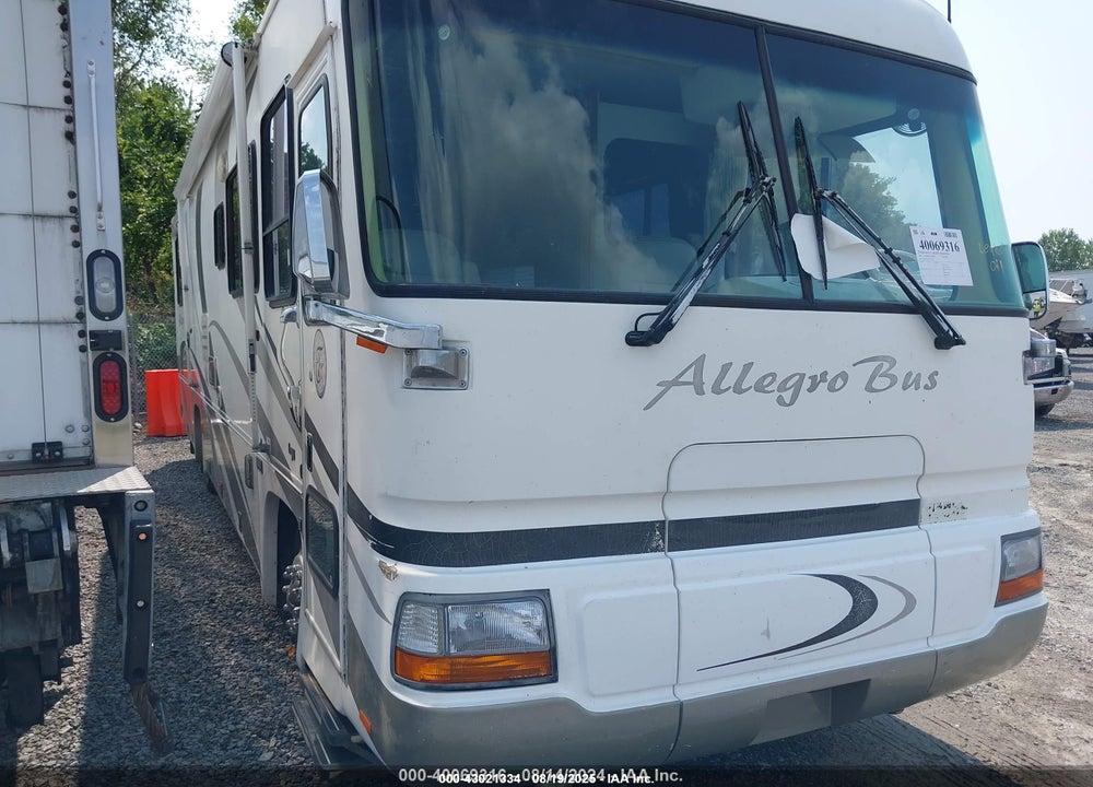 2000 FREIGHTLINER CHASSIS X LINE MOTOR HOME VIN: 4UZ6XFBA8YCH36143