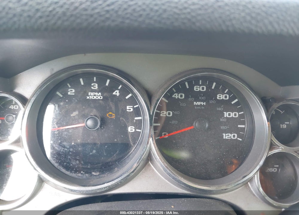 2011 CHEVROLET SILVERADO 1500 VIN: 3GCPKSE35BG272081