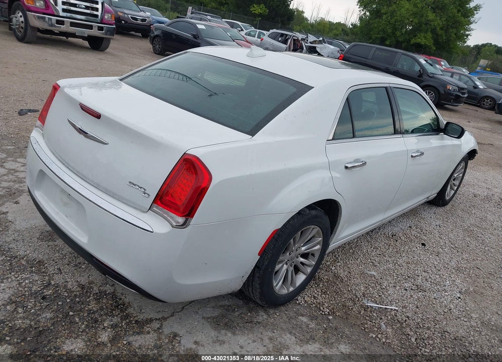 2016 CHRYSLER 300 VIN: 2C3CCAEG5GH358107