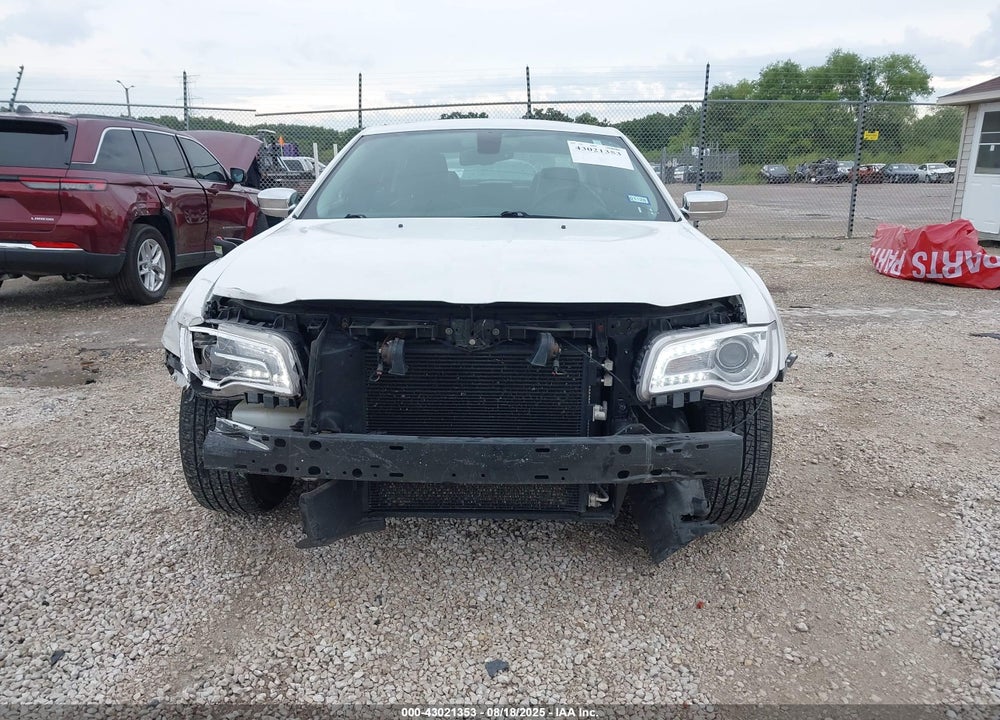 2016 CHRYSLER 300 VIN: 2C3CCAEG5GH358107