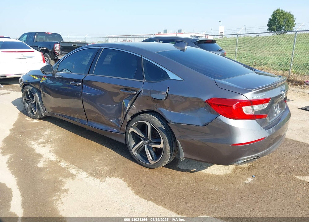 2018 HONDA ACCORD VIN: 1HGCV1F34JA197595