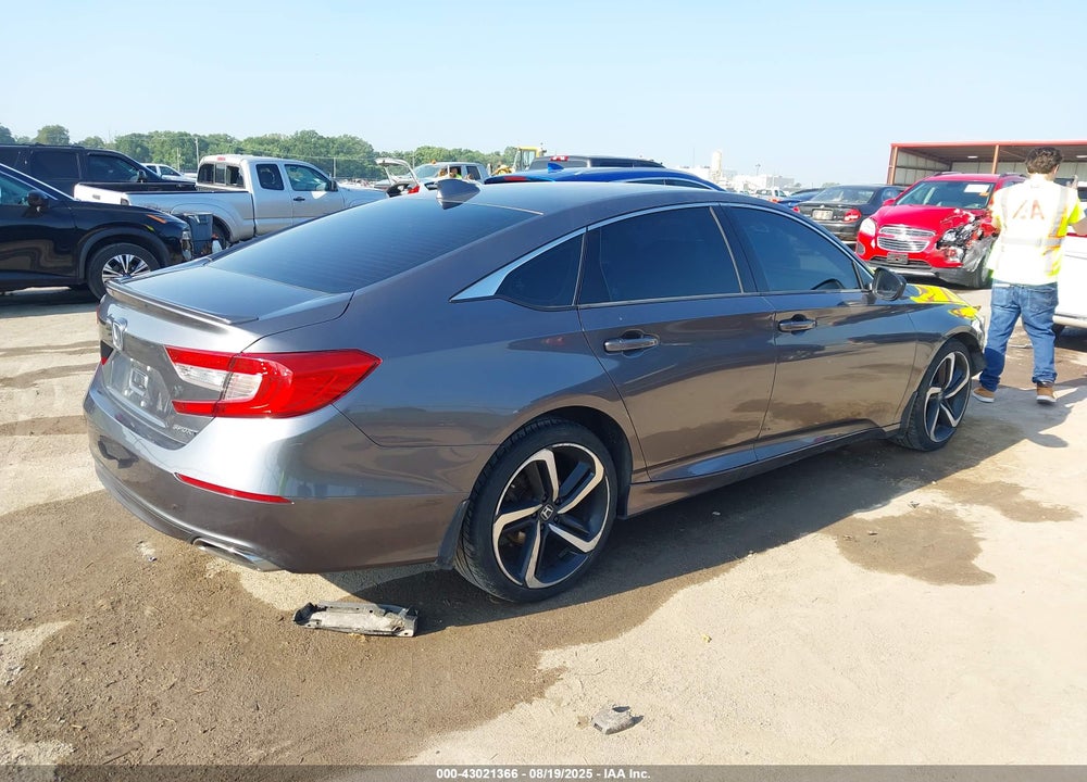 2018 HONDA ACCORD VIN: 1HGCV1F34JA197595