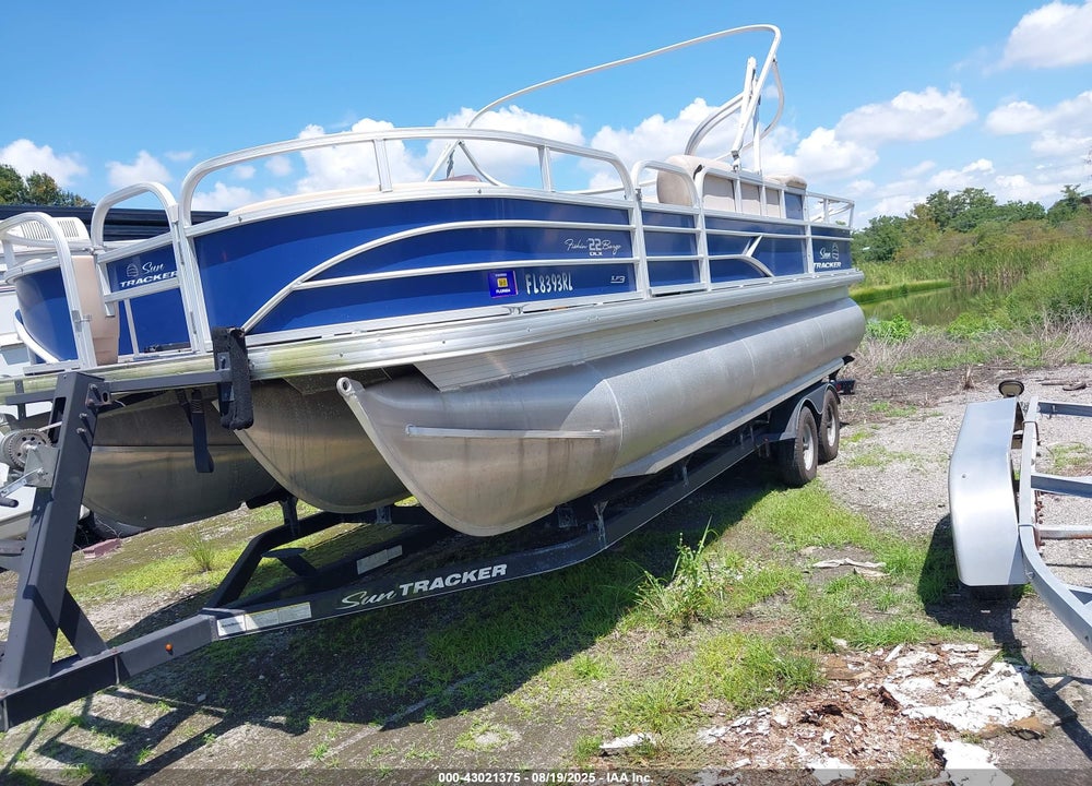 2017 SUNTRACKER OTHER VIN: BUJ47500K617