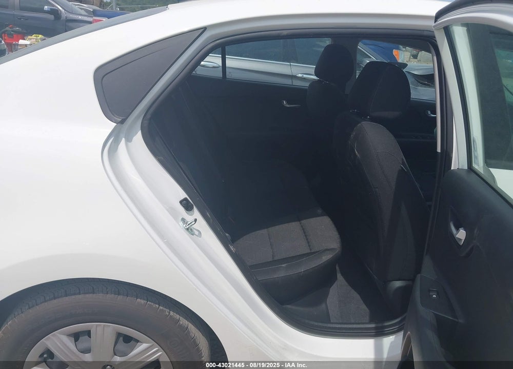 2021 KIA RIO VIN: 3KPA24AD3ME392427