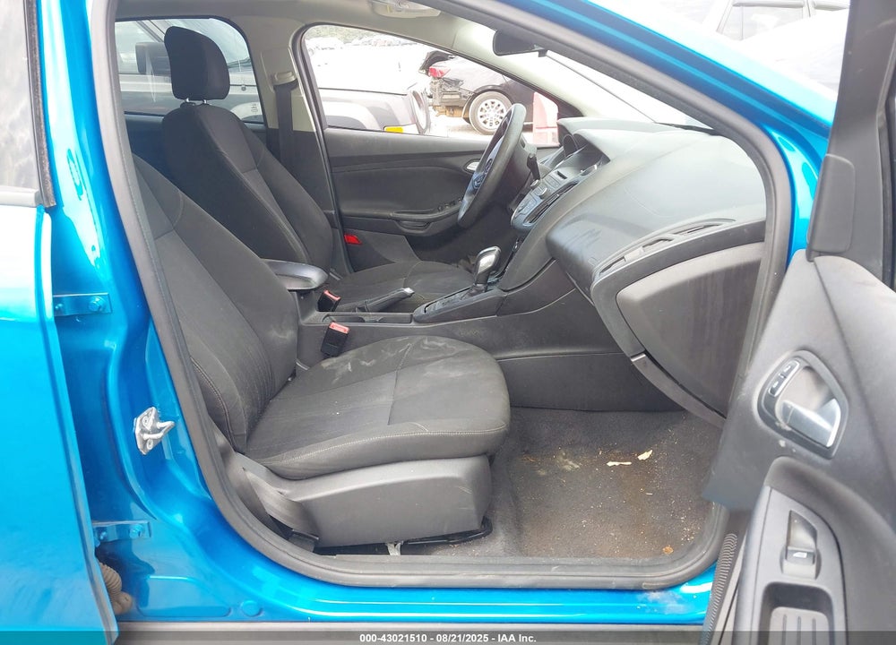 2015 FORD FOCUS VIN: 1FADP3K2XFL300901