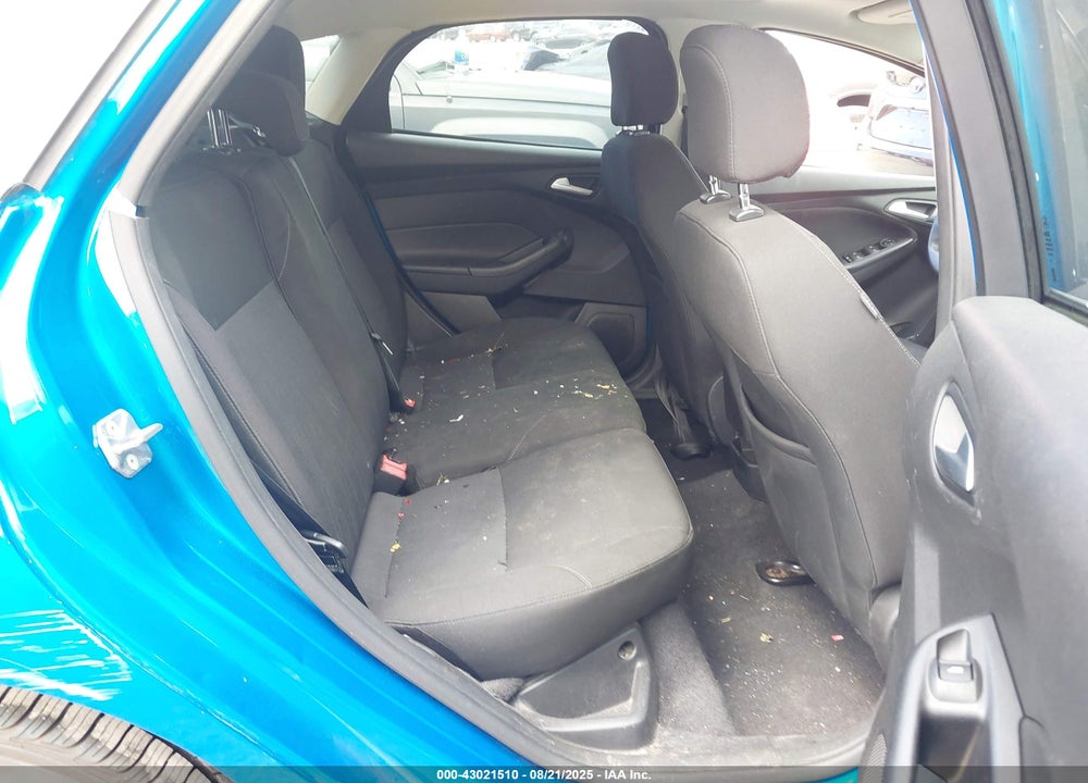 2015 FORD FOCUS VIN: 1FADP3K2XFL300901