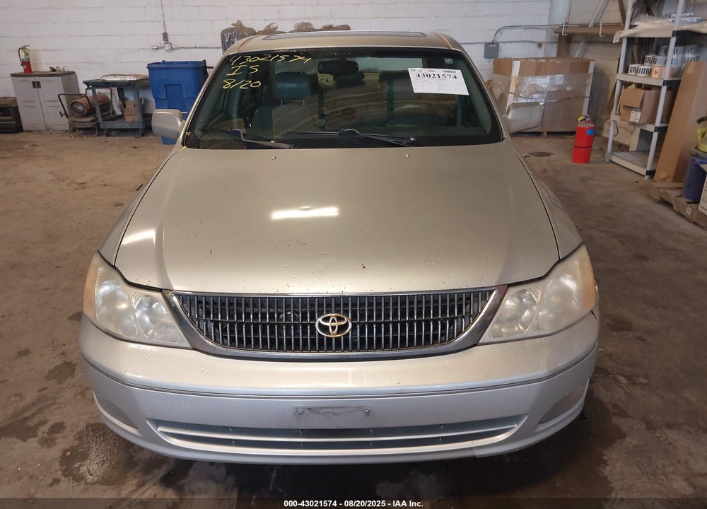 2000 TOYOTA AVALON XLS VIN: 4T1BF28B5YU039563