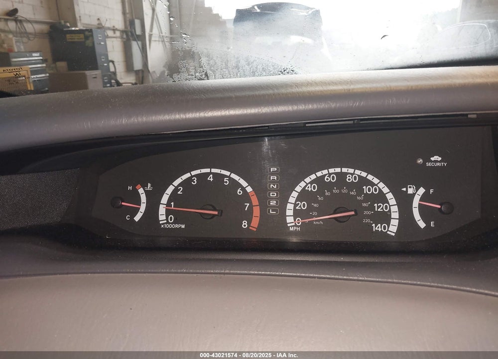 2000 TOYOTA AVALON XLS VIN: 4T1BF28B5YU039563