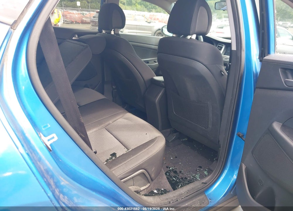 2018 HYUNDAI TUCSON VIN: KM8J3CA45JU733634