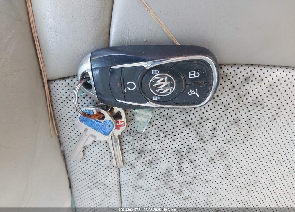 2019 BUICK ENCLAVE FWD PREMIUM VIN: 5GAERCKW3KJ100557