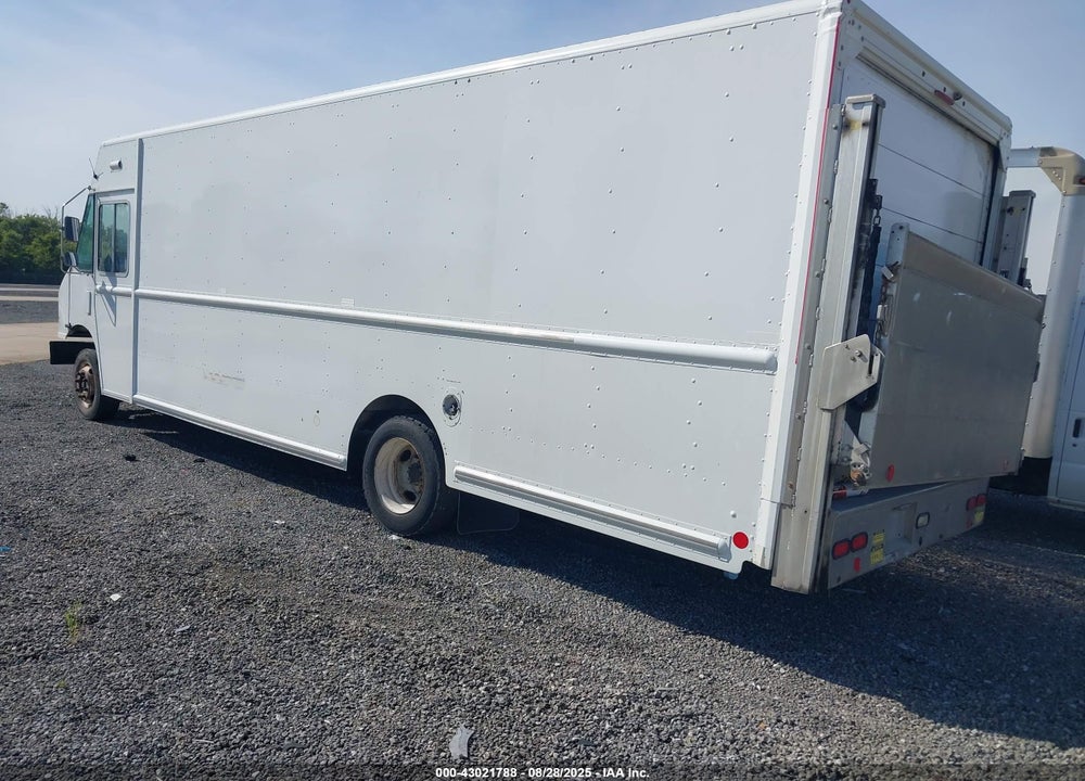 2013 FREIGHTLINER CHASSIS M LINE WALK-IN VAN VIN: 4UZAC3DV3DCFF6935