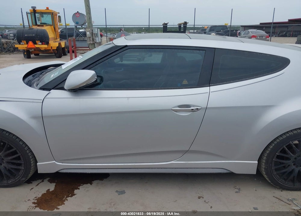 2015 HYUNDAI VELOSTER VIN: KMHTC6AE6FU243357