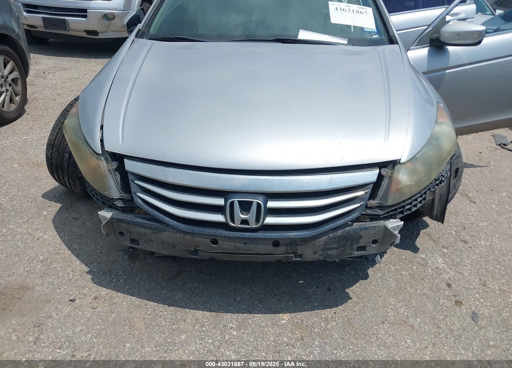 2011 HONDA ACCORD VIN: 1HGCP2F88BA120743