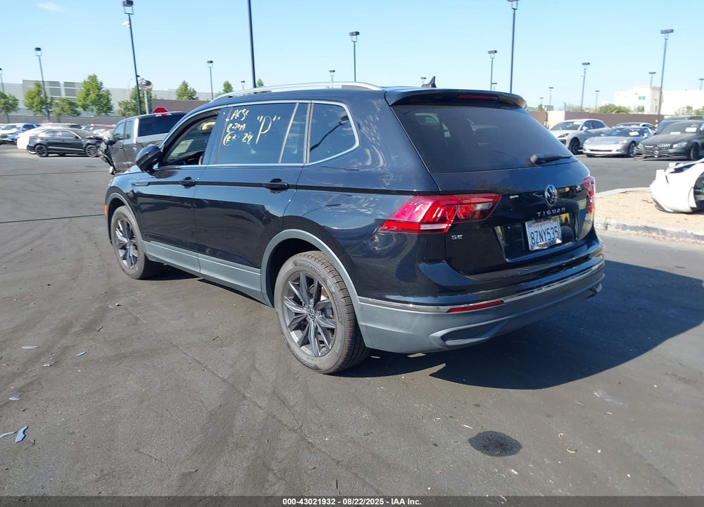 2022 VOLKSWAGEN TIGUAN VIN: 3VV3B7AX6NM016530