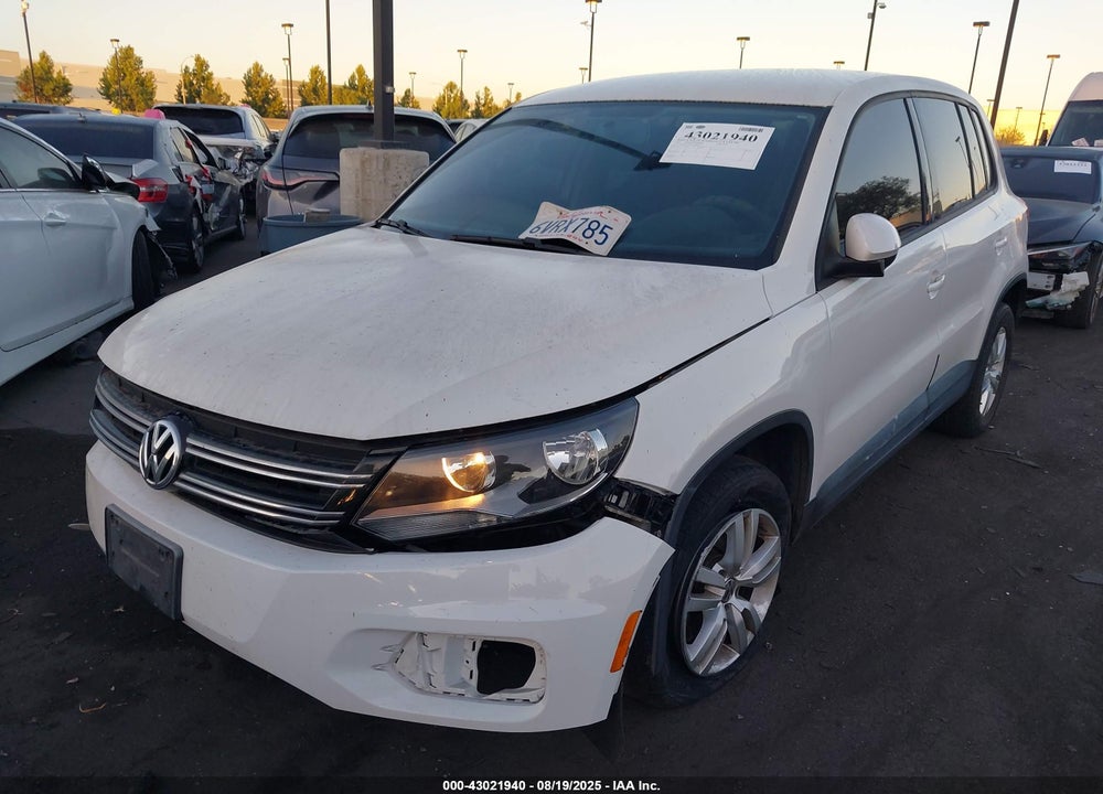 2012 VOLKSWAGEN TIGUAN VIN: WVGAV7AX7CW582315