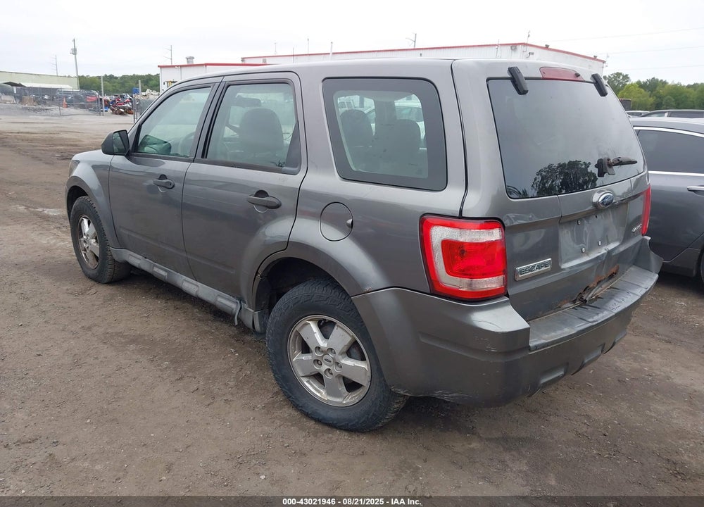 2009 FORD ESCAPE VIN: 1FMCU92739KB26978