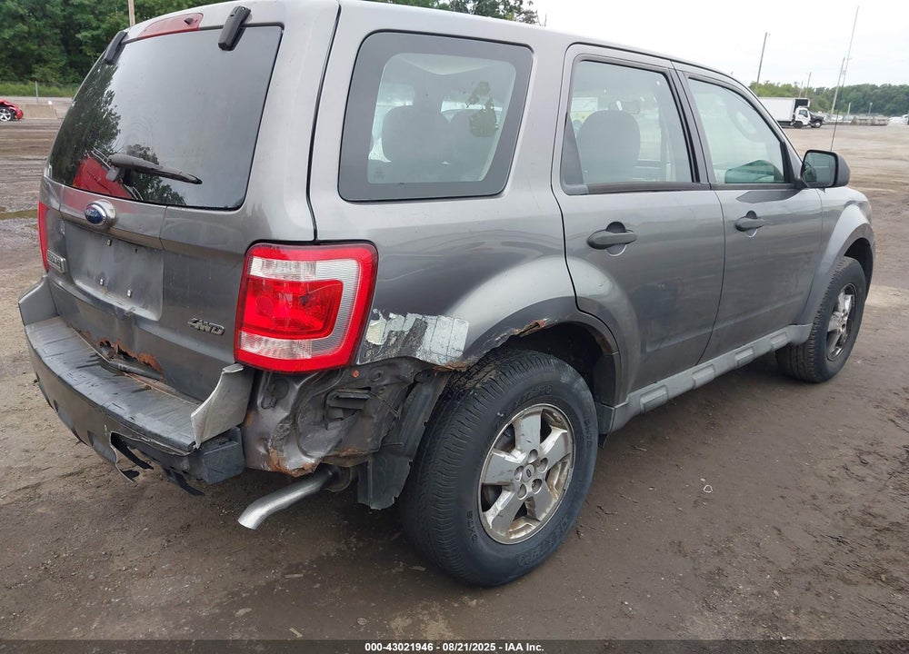 2009 FORD ESCAPE VIN: 1FMCU92739KB26978