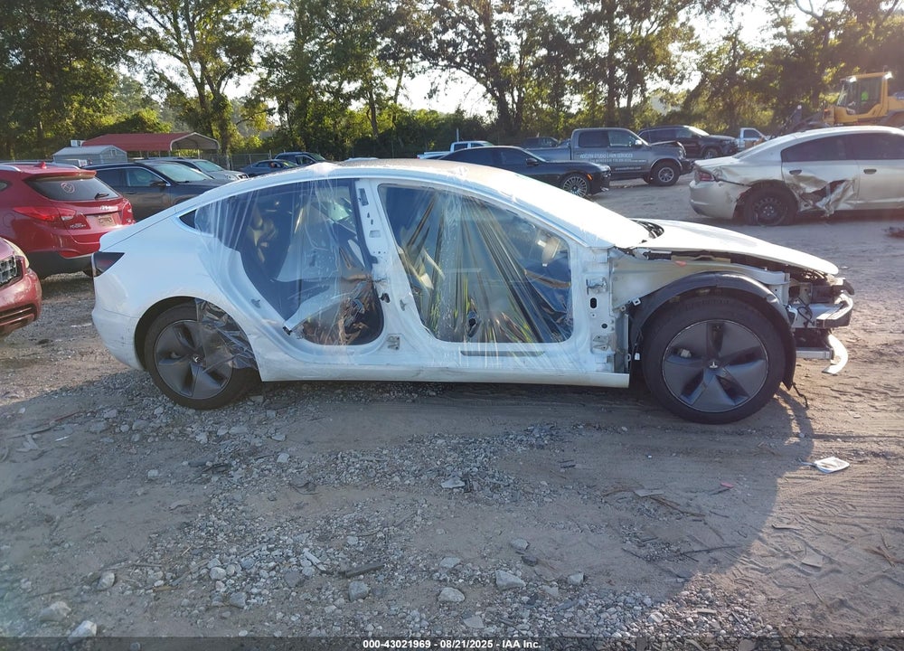 2020 TESLA MODEL 3 STANDARD RANGE PLUS REAR-WHEEL DRIVE/STANDARD RANGE REAR-WHEEL DRIVE VIN: 5YJ3E1EA0LF597775