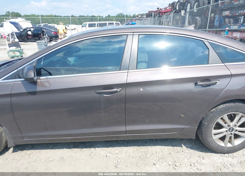 2017 HYUNDAI SONATA VIN: 5NPE24AF3HH498543