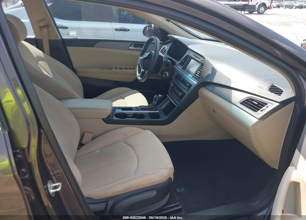 2017 HYUNDAI SONATA VIN: 5NPE24AF3HH498543