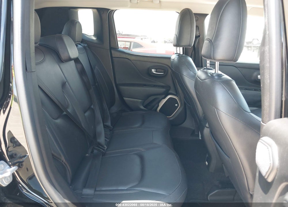 2017 JEEP RENEGADE VIN: ZACCJADB3HPE43308