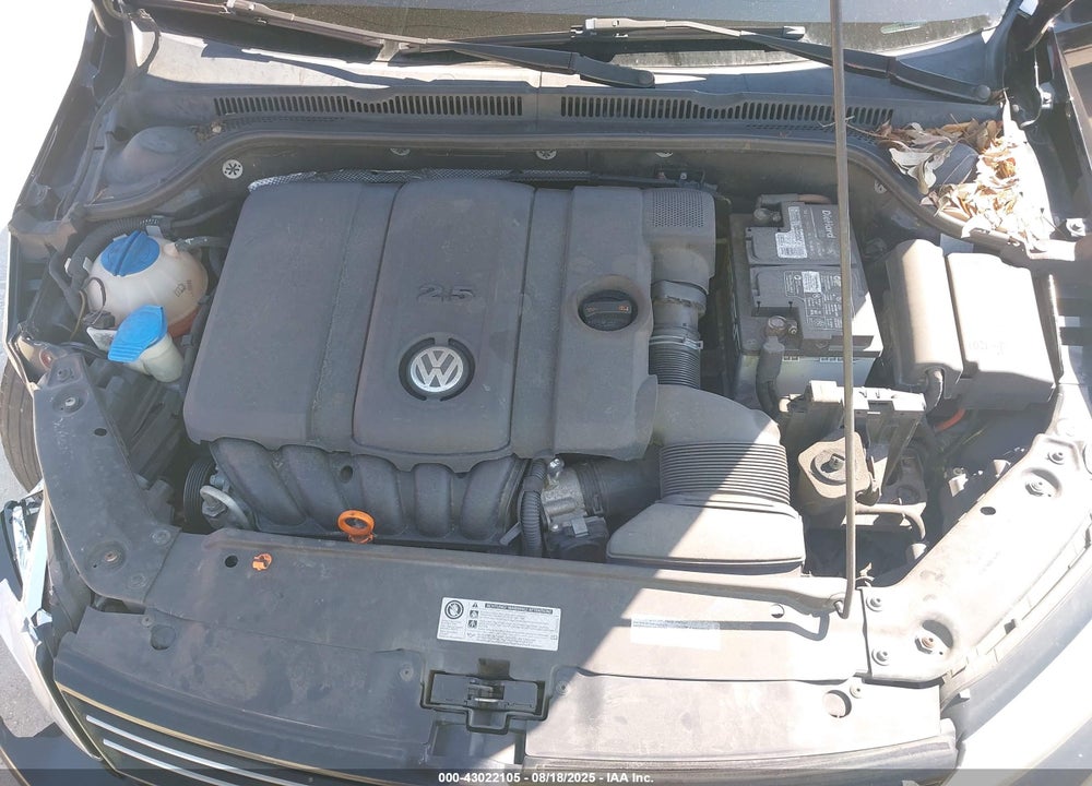 2013 VOLKSWAGEN JETTA VIN: 3VWDP7AJ4DM402066