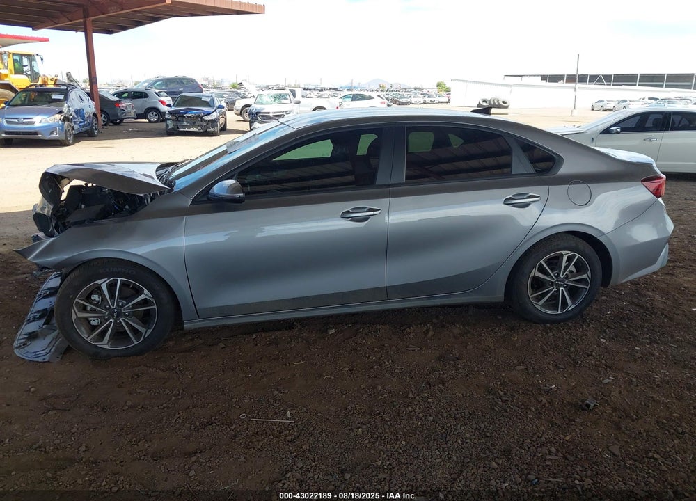 2024 KIA FORTE VIN: 3KPF24AD6RE734580