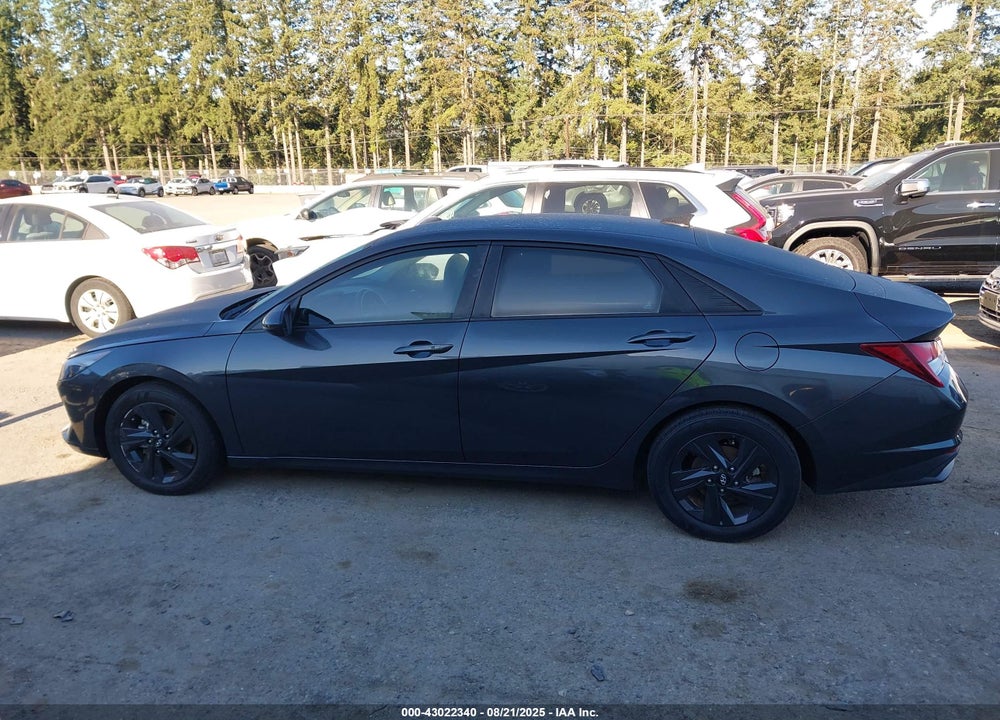 2021 HYUNDAI ELANTRA VIN: 5NPLS4AG8MH002372