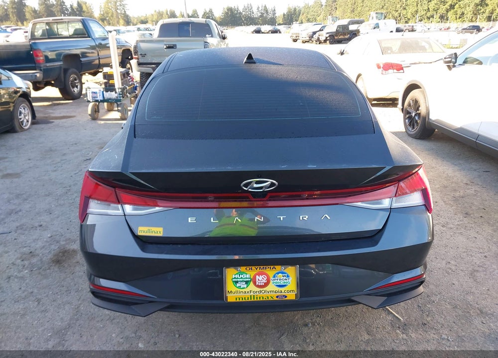2021 HYUNDAI ELANTRA VIN: 5NPLS4AG8MH002372