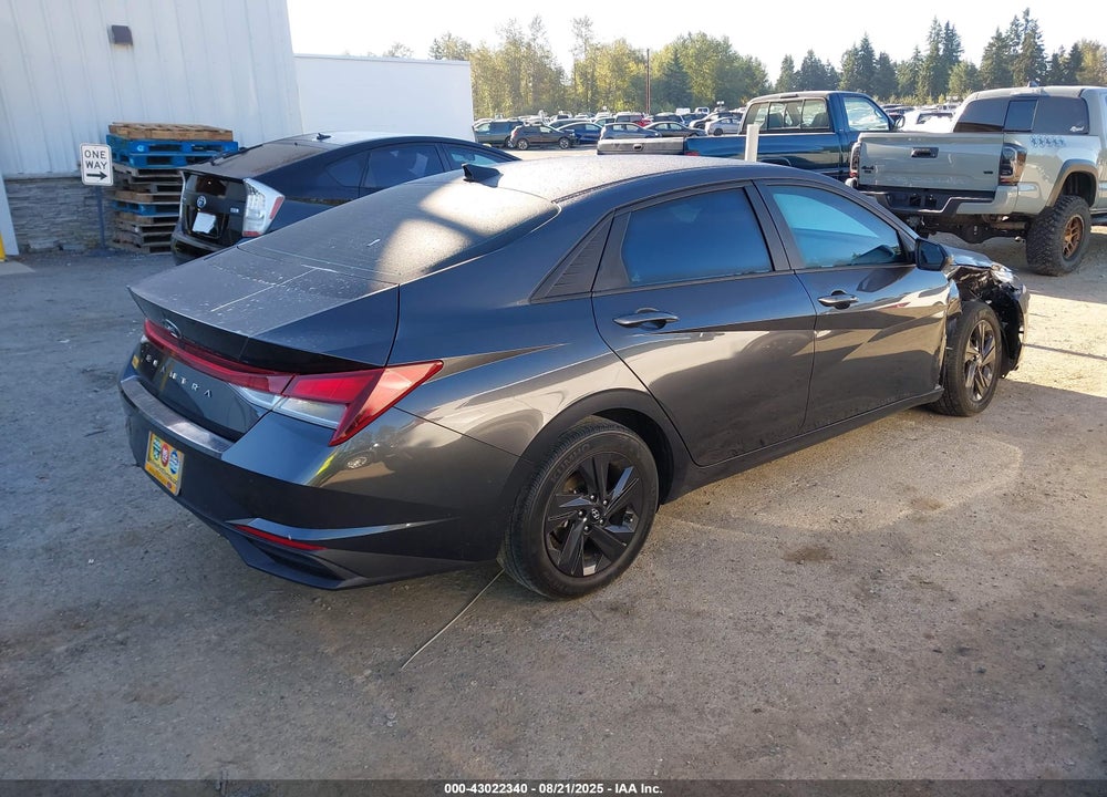 2021 HYUNDAI ELANTRA VIN: 5NPLS4AG8MH002372