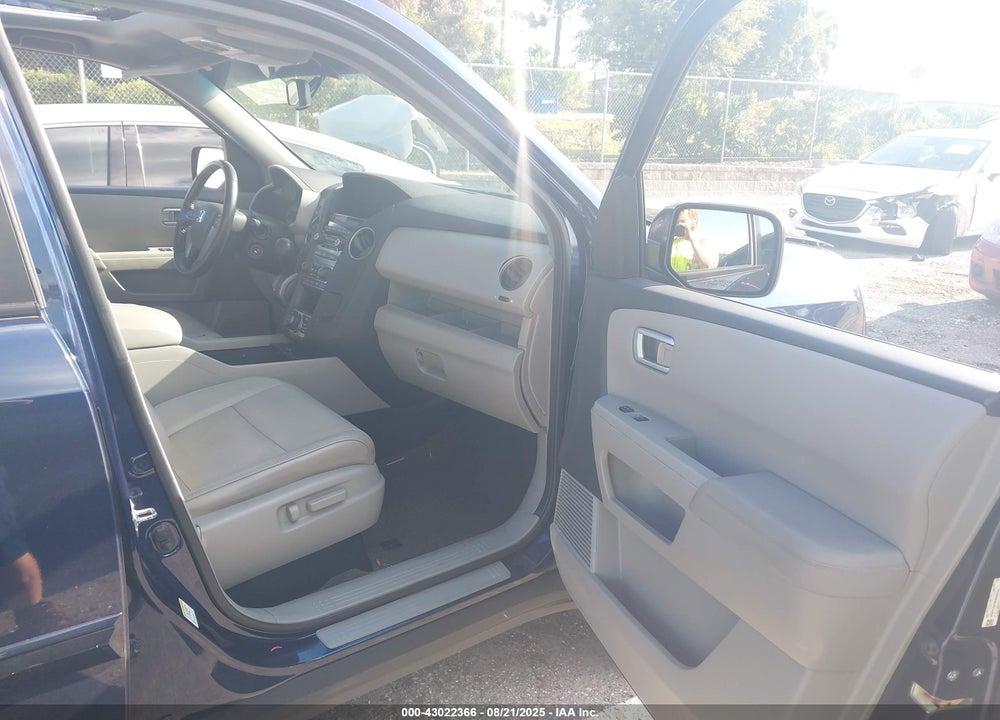 2014 HONDA PILOT EX-L VIN: 5FNYF4H7XEB056224