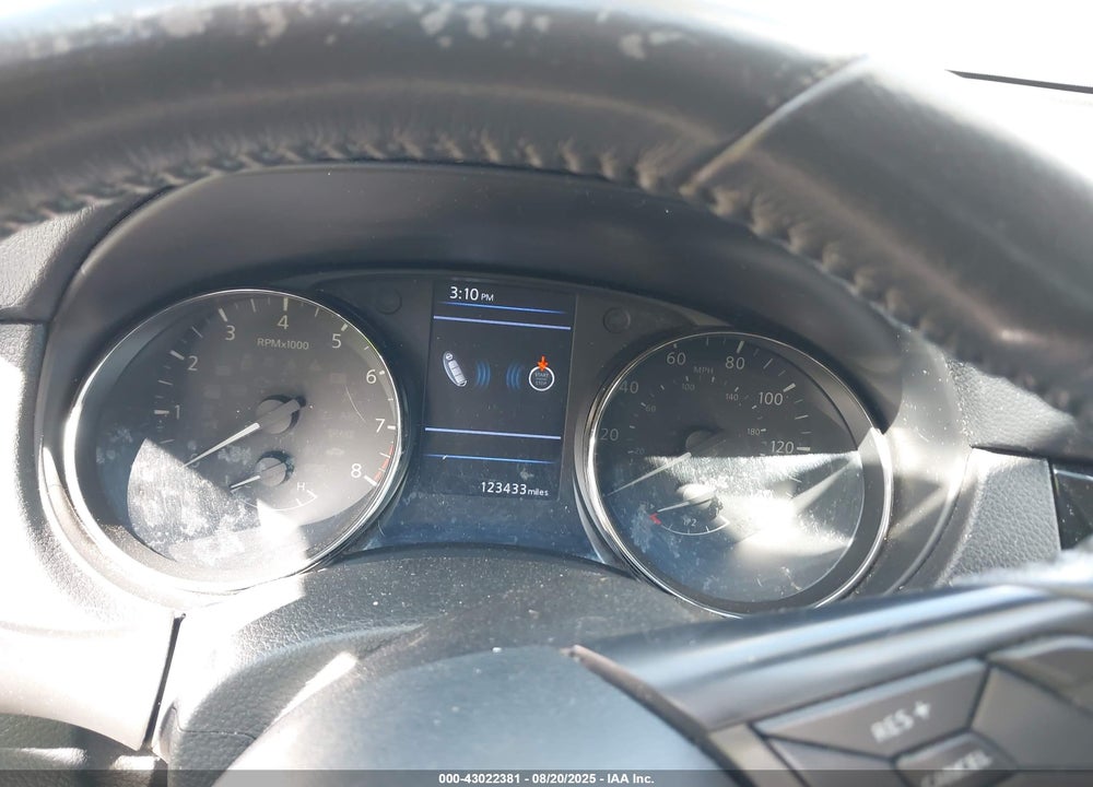 2018 NISSAN ROGUE VIN: KNMAT2MV3JP541436