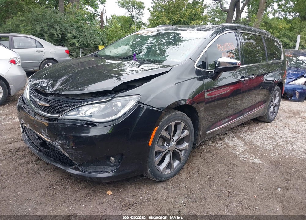 2020 CHRYSLER PACIFICA TOURING VIN: 2C4RC1FG1LR113572
