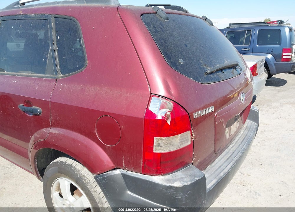 2005 HYUNDAI TUCSON GL VIN: KM8JM12BX5U121837
