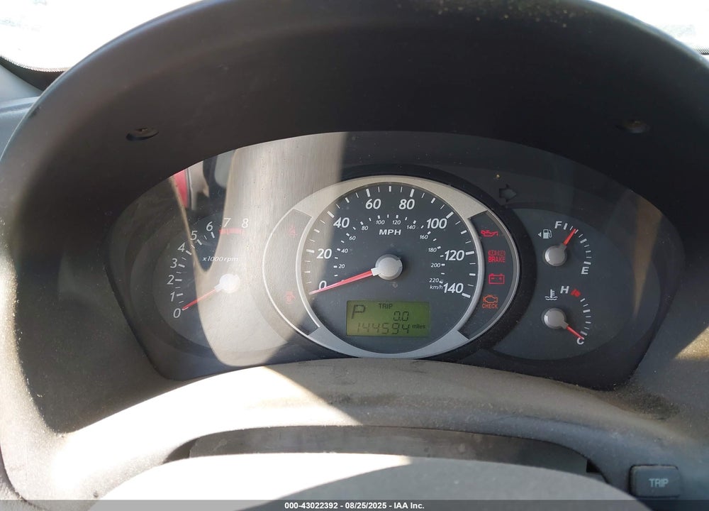 2005 HYUNDAI TUCSON GL VIN: KM8JM12BX5U121837
