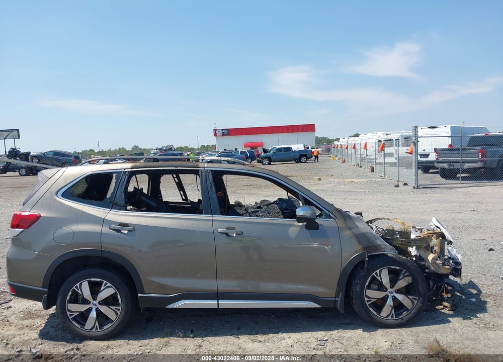 2020 SUBARU FORESTER VIN: JF2SKAXC9LH408447