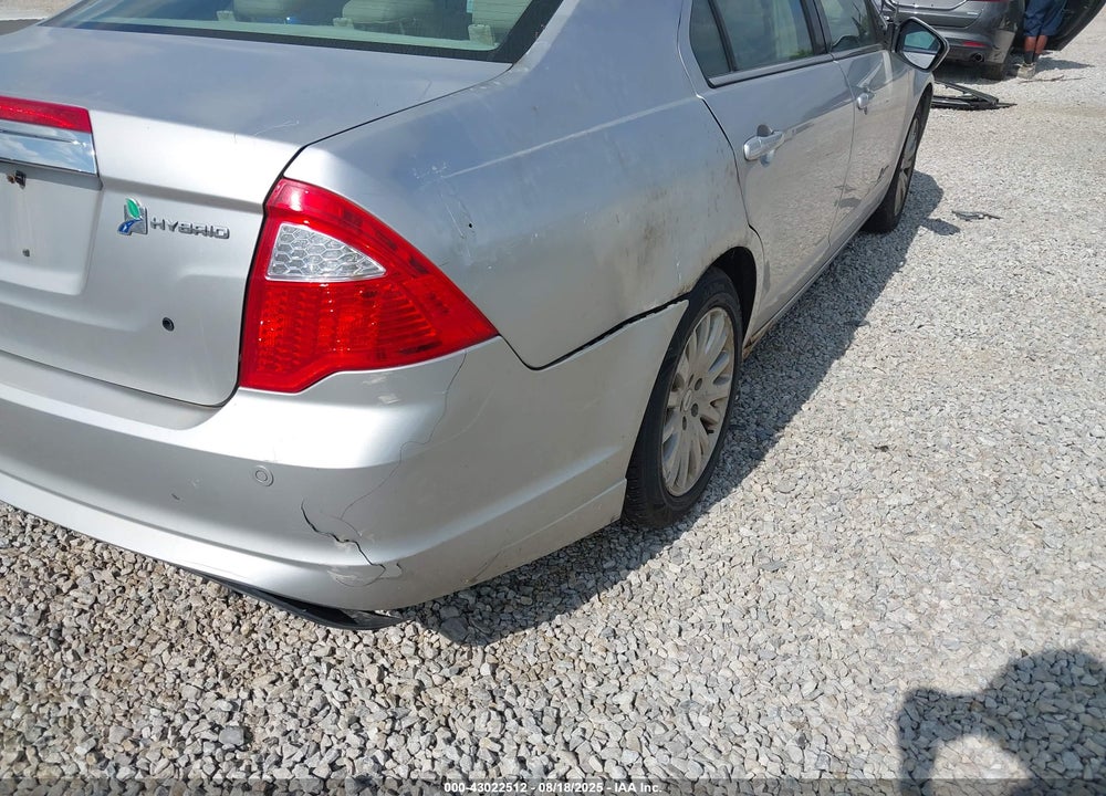 2011 FORD FUSION VIN: 3FADP0L31BR292494
